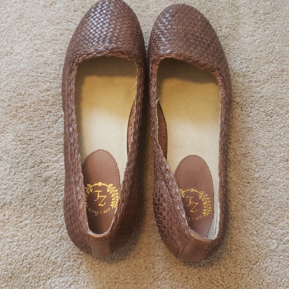 ZOE+LUCA Woven Flats - Picture 6 of 8